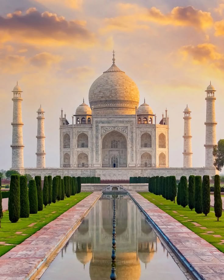 Mathura/Vrindavan to Agra & Taj Mahal Sightseeing